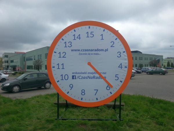 Wielki zegar na ul. Chrobrego