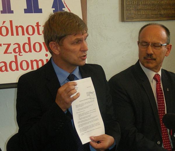 Od lewej: poseł Krzysztof Sońta, wiceprezydent Ryszard Fałek