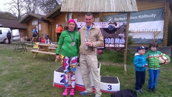 Karina Kubara-Grabska z mężem Pawłem Grabskim na mecie maratonu. Foto: KMP Radom