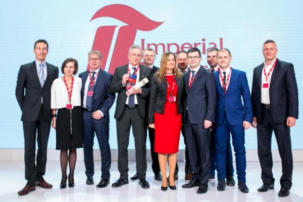 Pracownicy Imperial Tobacco Polska Manufacturing S.A. podczas uroczystej gali wręczania nagród Top E