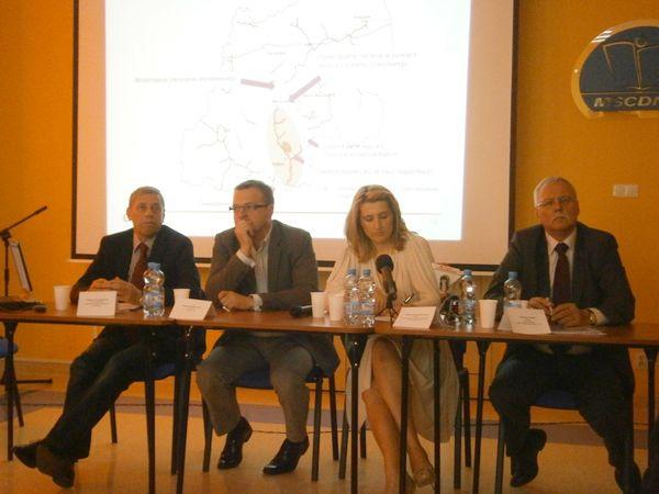 od lewej: Zbigniew Banaszkiewicz, Radosław Witkowski, Grażyna Piotrowska-Oliwa, Kazimierz Nowak