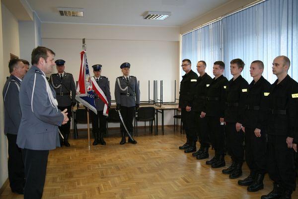 fot. archiwum

W maju 2012 roku w szeregi radomskiej policji wstąpiło dziewięciu nowych funkcjonariu