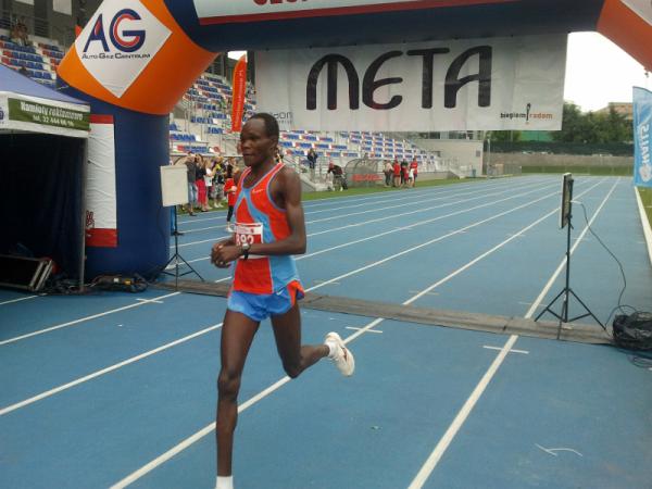 Zwycięzca półmaratonu, Kenijczyk Kemboi Henry