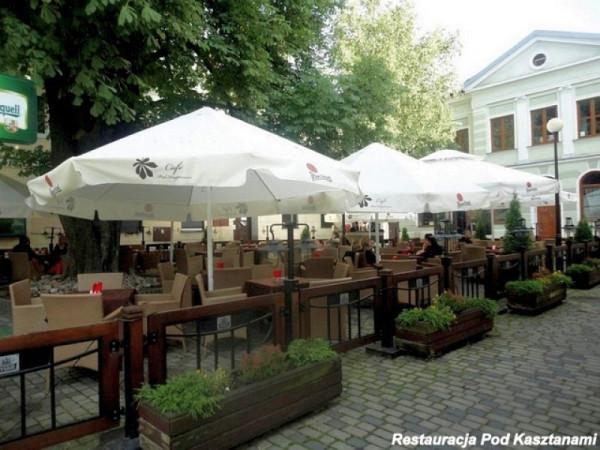 Laureat naszych Czytelników - ogródek przy restauracji 