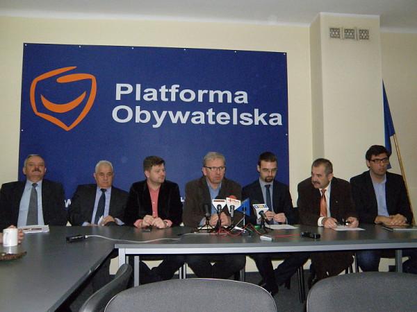 od lewej: Andrzej Łuczycki, Zbigniew Neska, Jerzy Zawodnik, Waldemar Kordziński, Mateusz Tyczyński, 