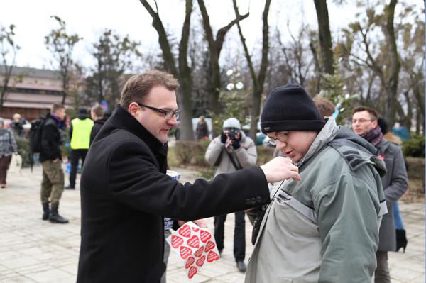 Radosław Witkowski też kwestował. Foto: Bartosz Wiatrak