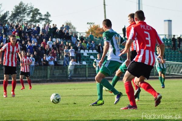 Czas na derby regionu radomskiego. Mistrz trzeciej ligi - Radomiak zagra na własnym stadionie z Pili