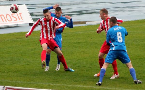 Pogoń 5:2 Broń. foto: bronradom.pl