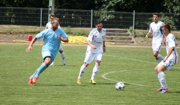 Broń 3:3 Hutnik. Foto: bronradom.pl