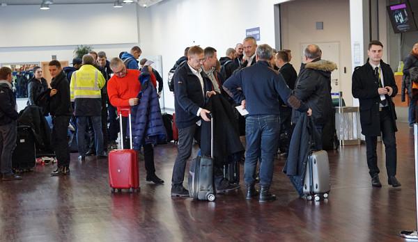 Czy doczekamy czasów, że terminal radomskiego lotniska codziennie będzie się tak zapełniał pasażeram