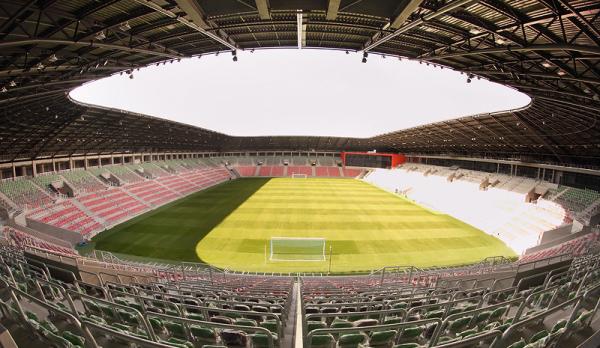 Stadion w Tychach kosztował 129 mln zł. Pojemność to 15 tys. ludzi. Taką samą ma mieć stadion Radomi