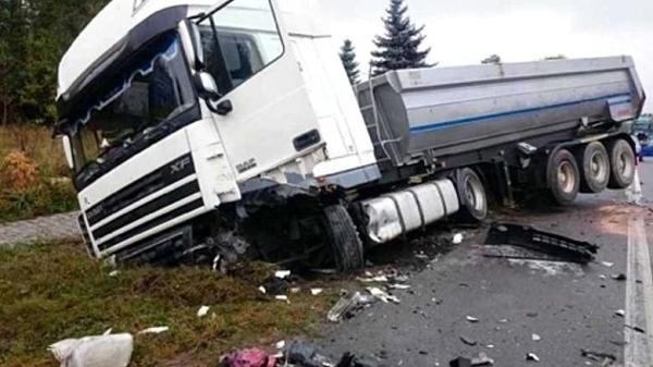 Na miejscu zdarzenia pracowały cztery zastępy straży pożarnej. Foto: Straż Pożarna - Szydłowiec