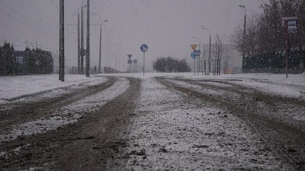 Według prognoz synoptyków, śnieg pokruszy - tak i w sobotę, jak i w niedzielę. Prognoza pogody dla R