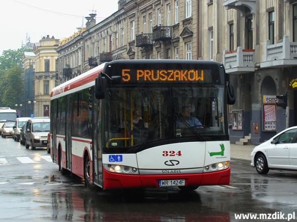 Tymi autobusami pojeździmy jeszcze przez około rok