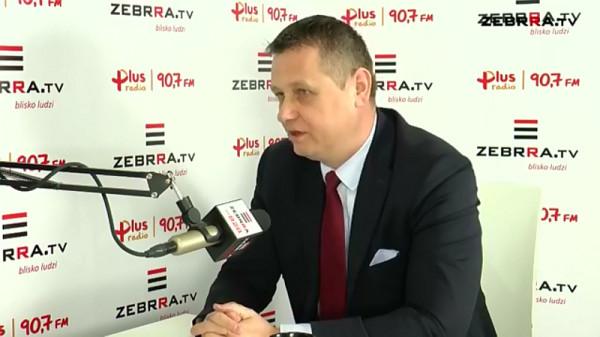 Artur Standowicz. Program Kontrast Plus do obejrzenia codziennie, od poniedziałku do piątku o godz 8