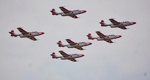 Biało-Czerwone Iskry podczas Air Show 2017 w Radomiu